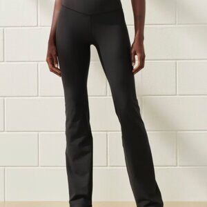 YPB sculptLUX Flare Legging